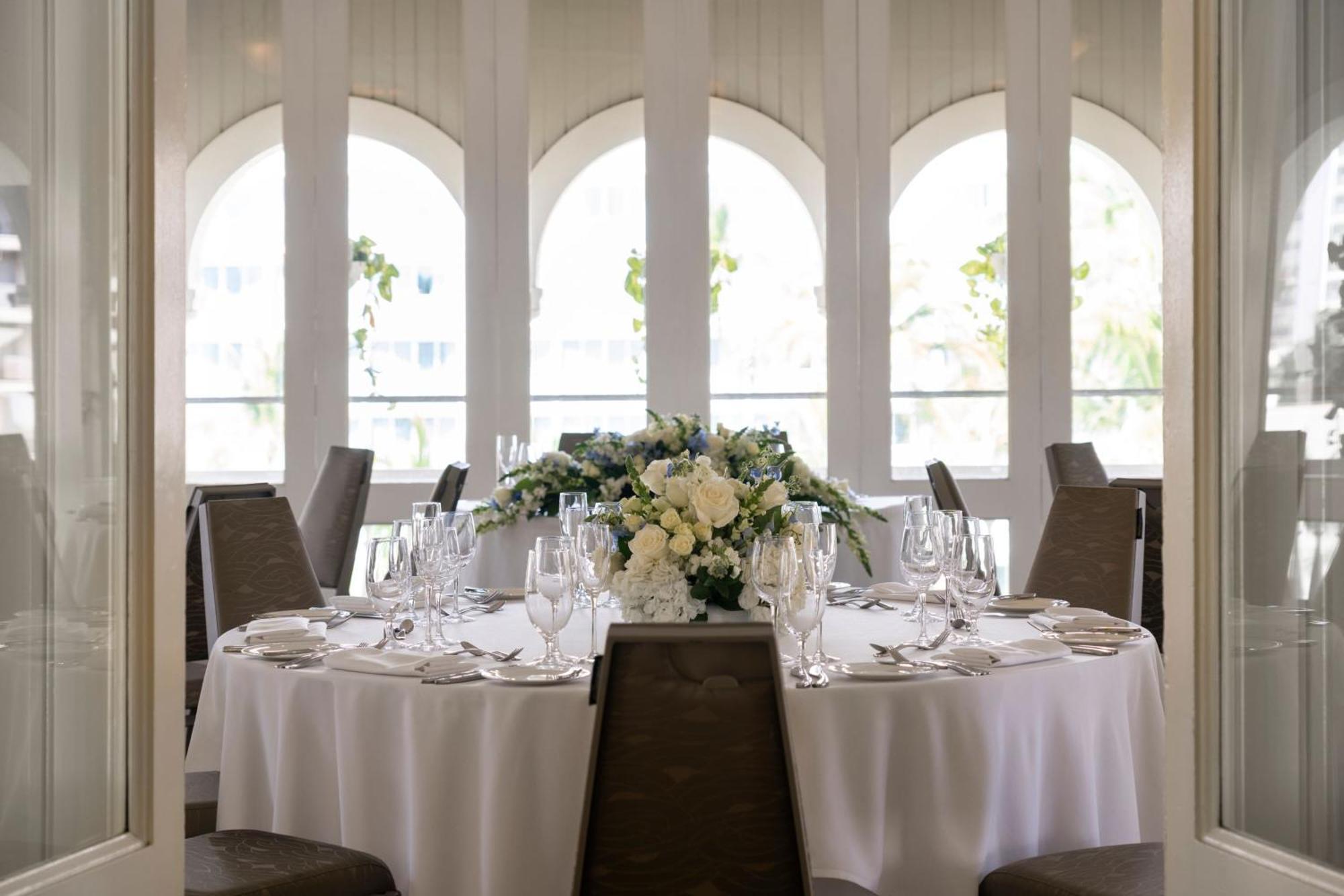 Moana Surfrider, A Westin Resort & Spa, Waikiki Beach Гонолулу Экстерьер фото