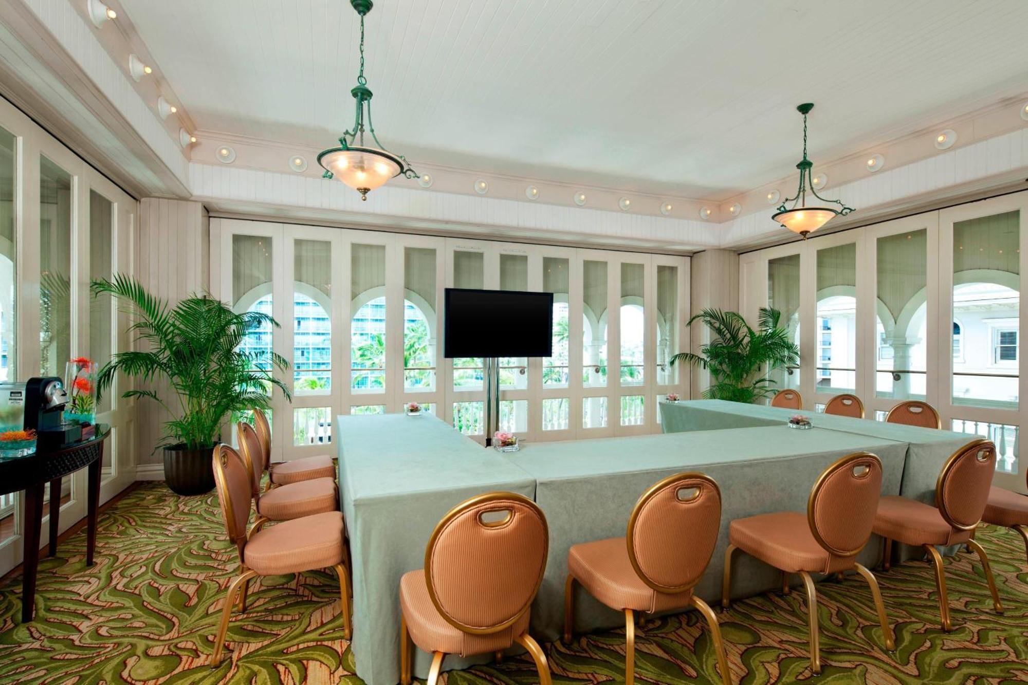 Moana Surfrider, A Westin Resort & Spa, Waikiki Beach Гонолулу Экстерьер фото